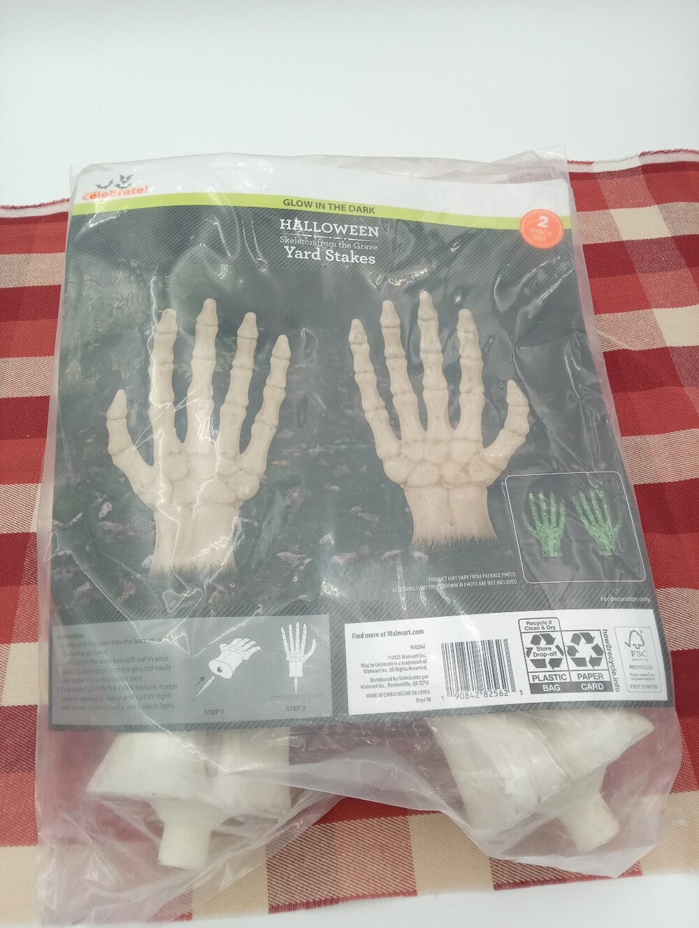 NIP Skeleton Hand Yard Stakes